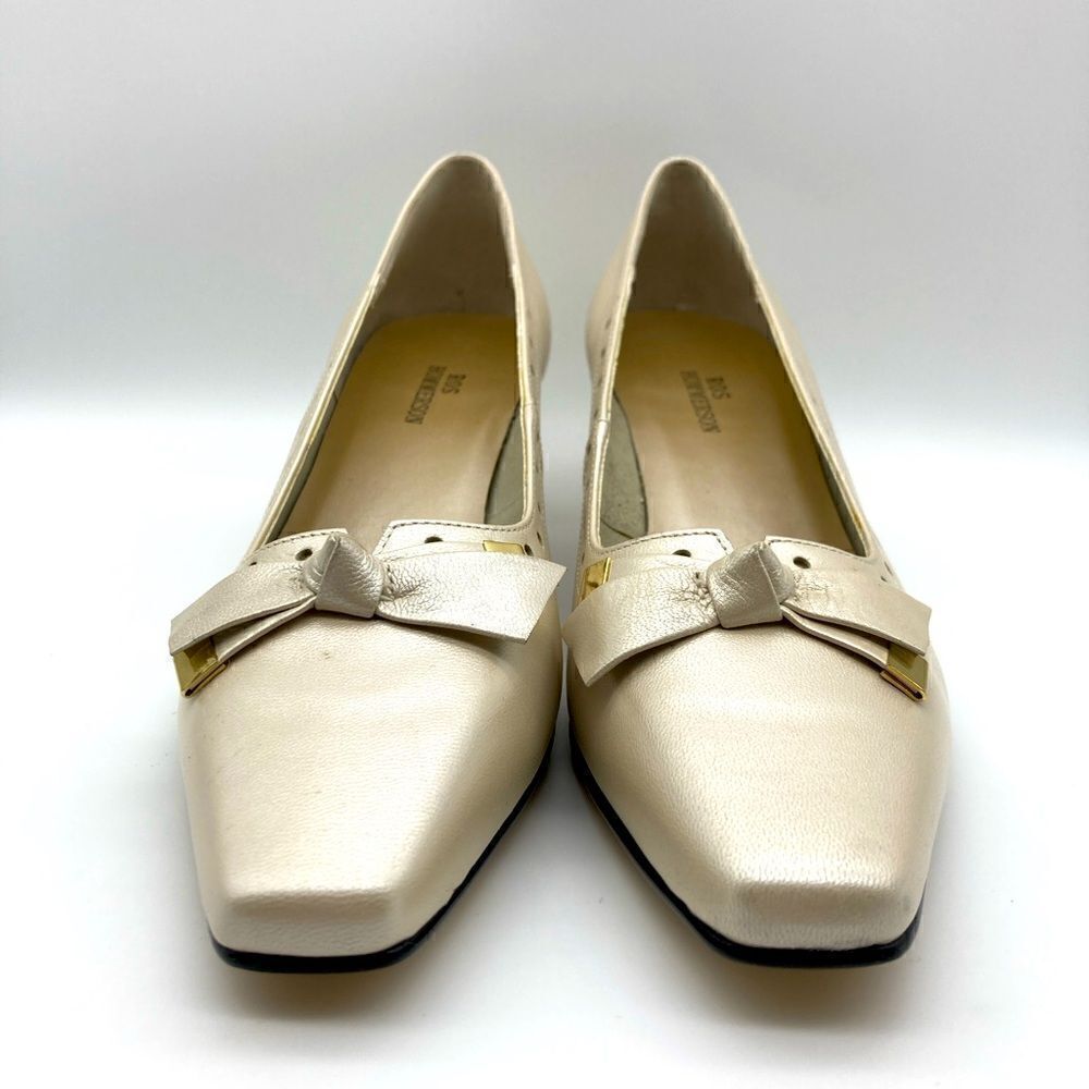 Ros Hommerson Bone Pearl Leather Heels Shoes Size 7M